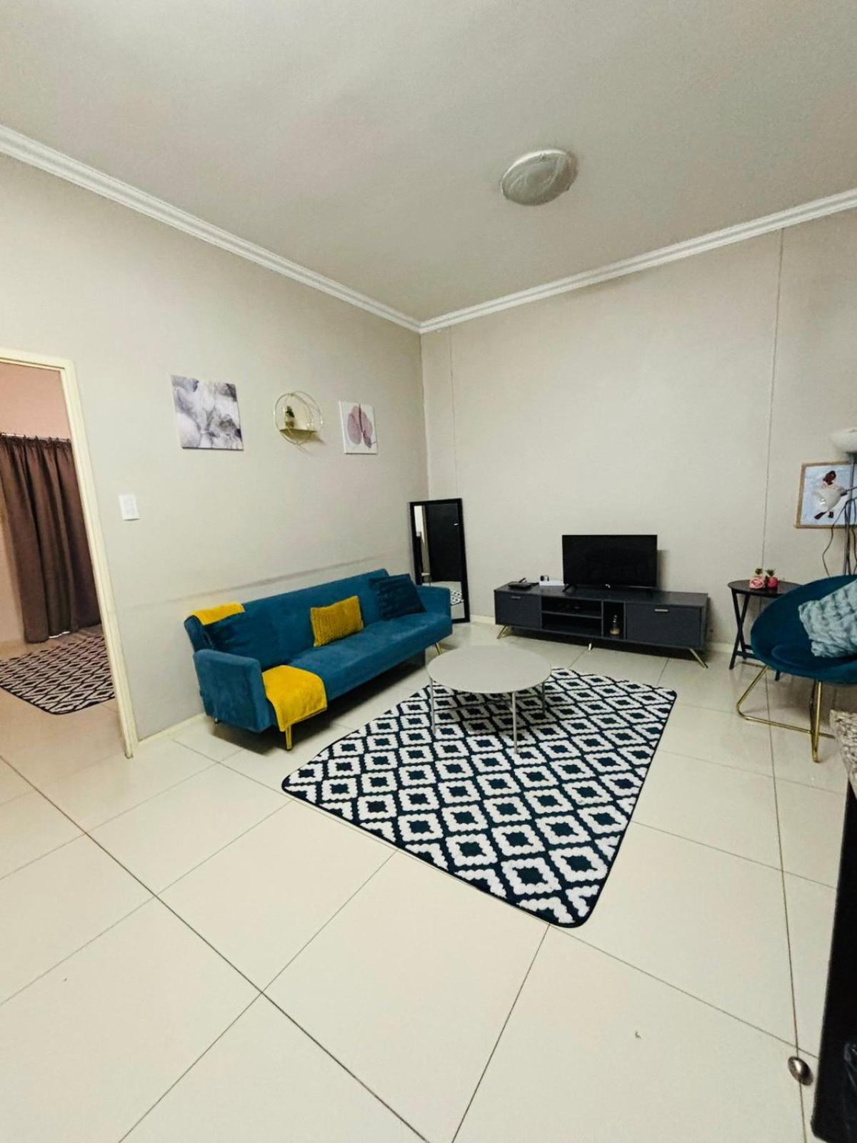 Urban Park Umhlanga J001 *